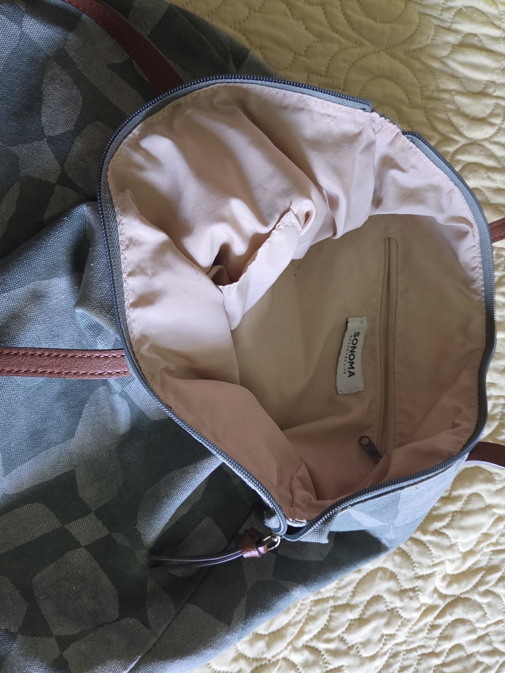 Sonoma Women's Green Camo Tote with Pink Interior